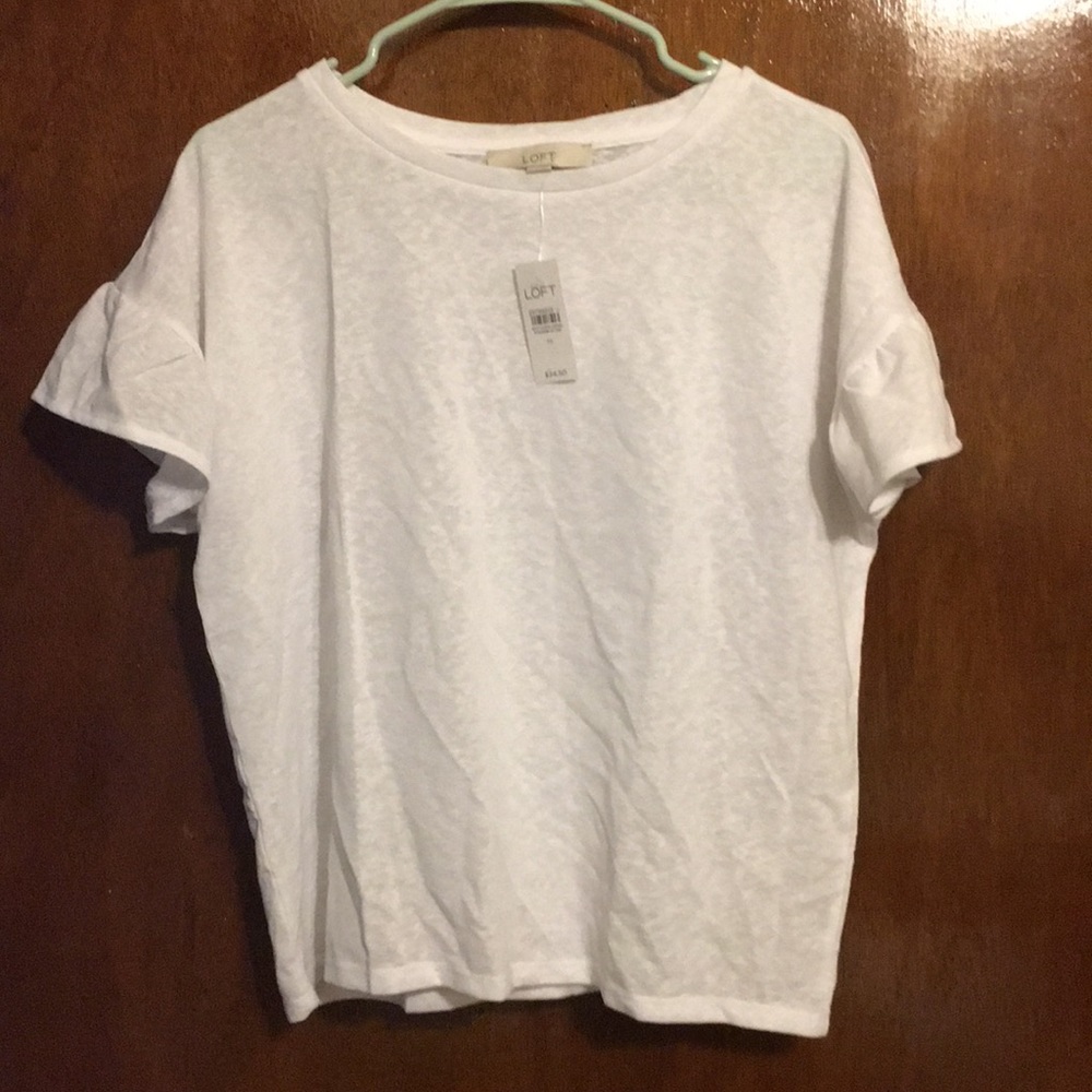 NWT White ruffle sleeve loft top medium